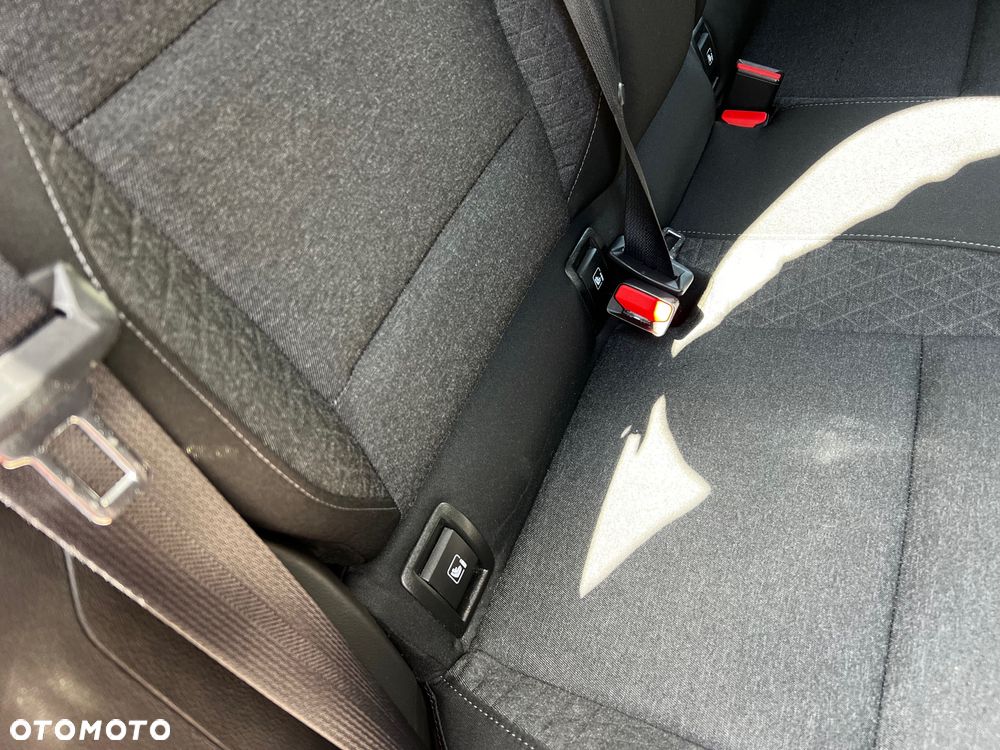Renault Clio TCe 100 EXPERIENCE - 23