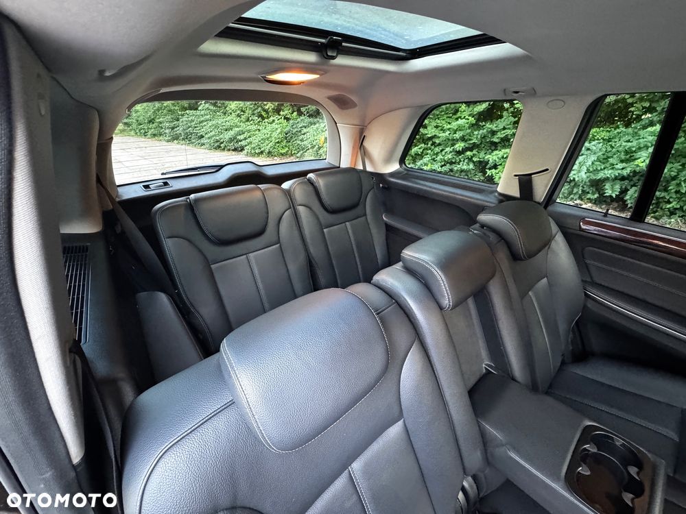 Mercedes-Benz GL 450 - 27