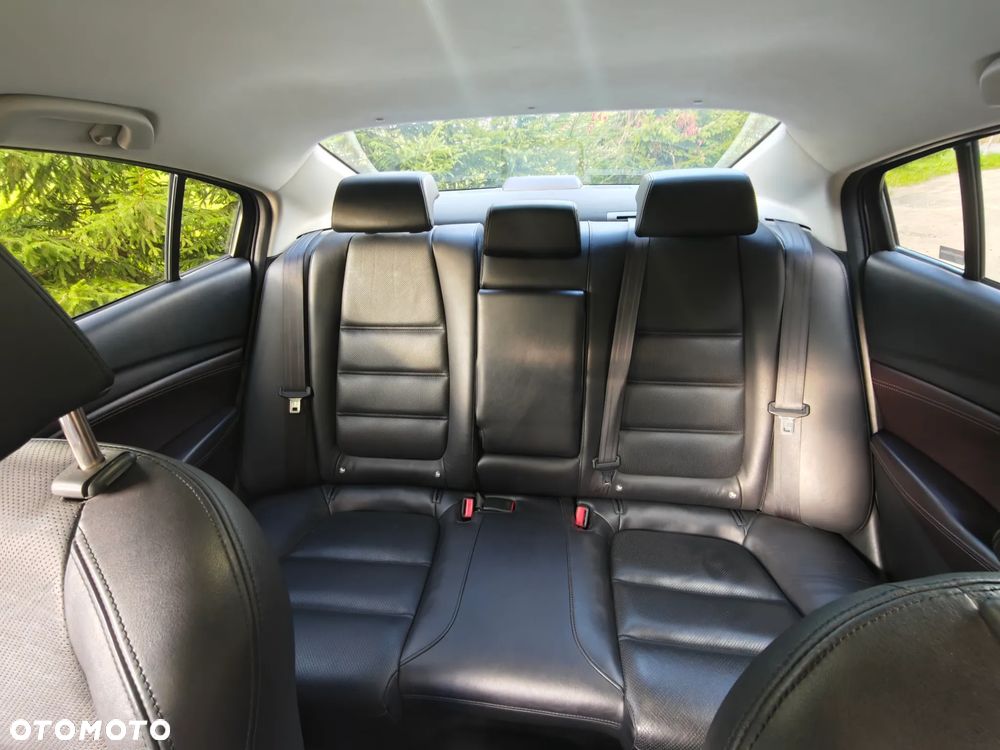 Mazda 6 - 10