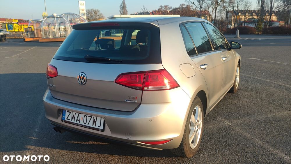 Volkswagen Golf 1.4 TSI BMT Highline - 4