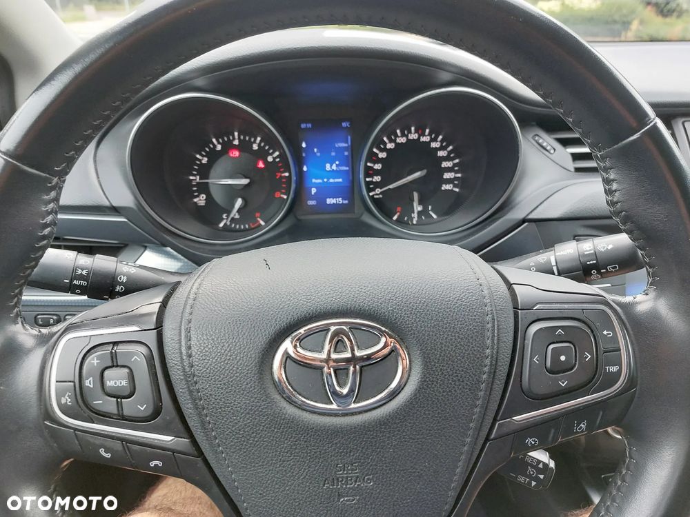 Toyota Avensis 1.8 Premium MS - 2