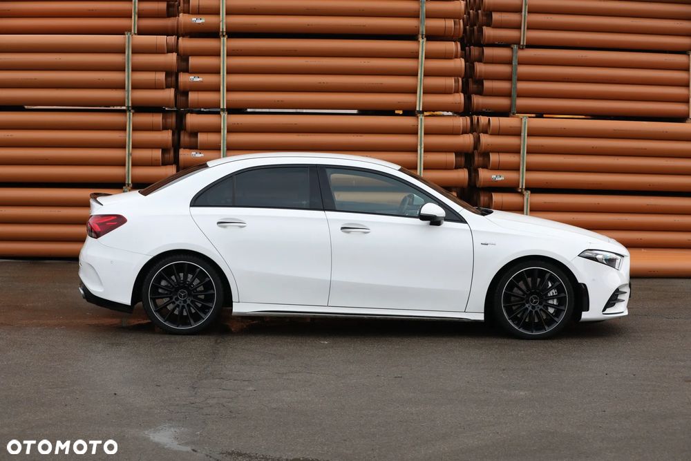 Mercedes-Benz Klasa A AMG 35 4Matic AMG Speedshift DCT 7G - 11