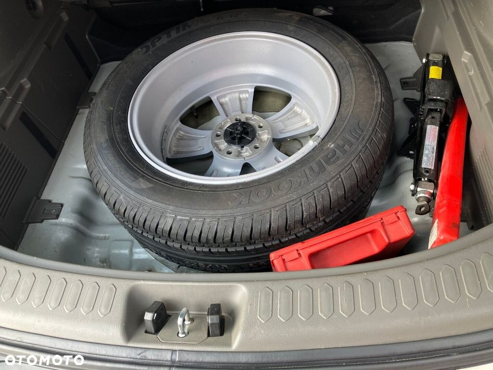 Kia Sportage 2.0 CVVT 4WD Spirit - 24