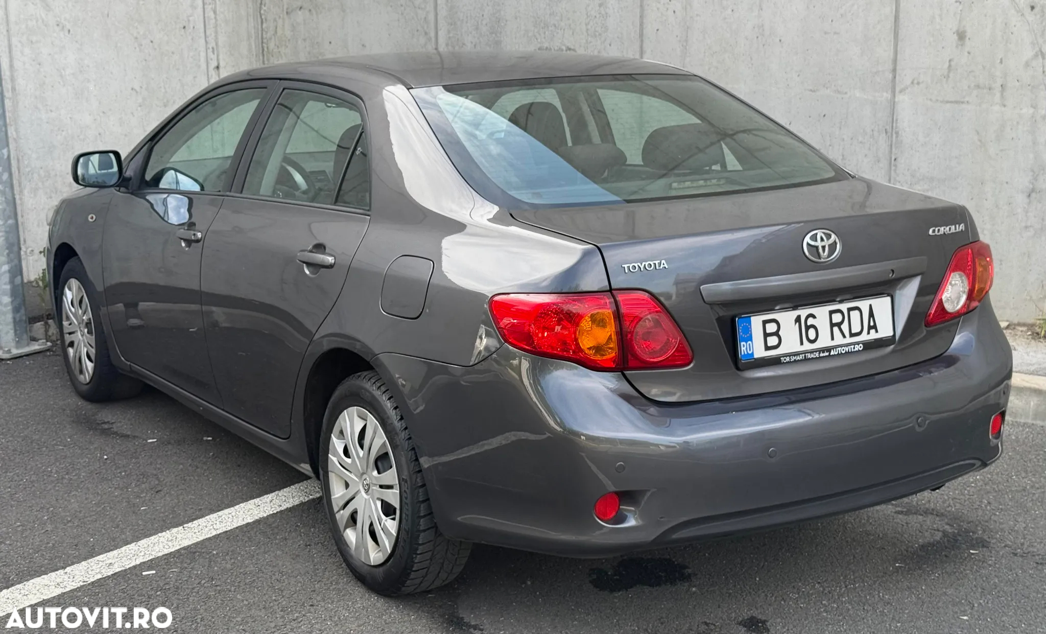 Toyota Corolla 1.4 Sdn. Terra - 3