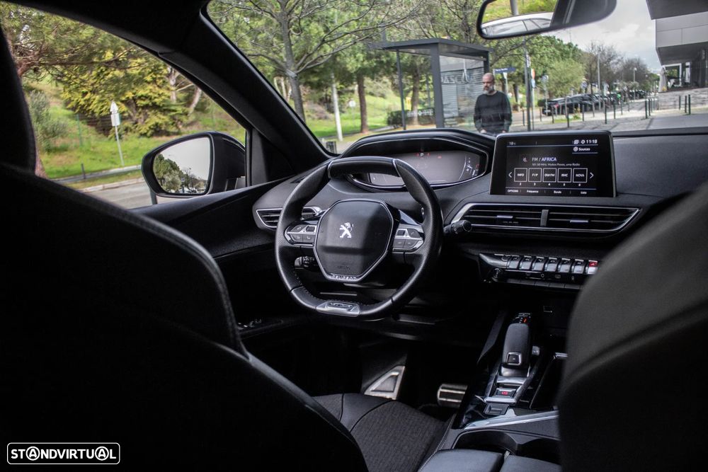 Peugeot 3008 1.6 PureTech GT EAT8 - 30