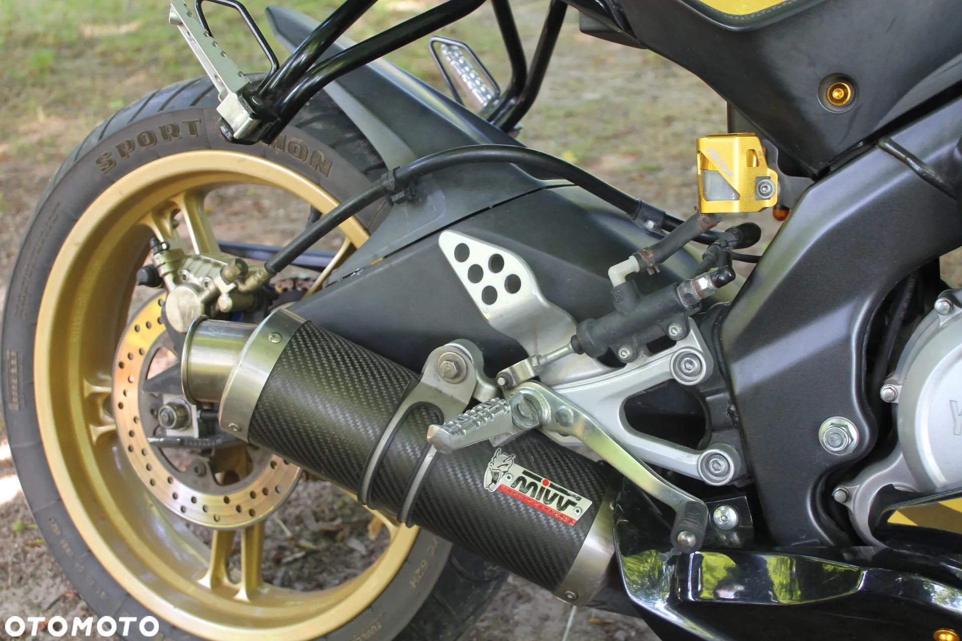 Yamaha YZF - 7