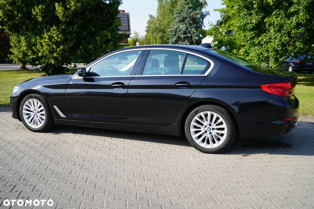 BMW Seria 5 530i xDrive Luxury Line - 8