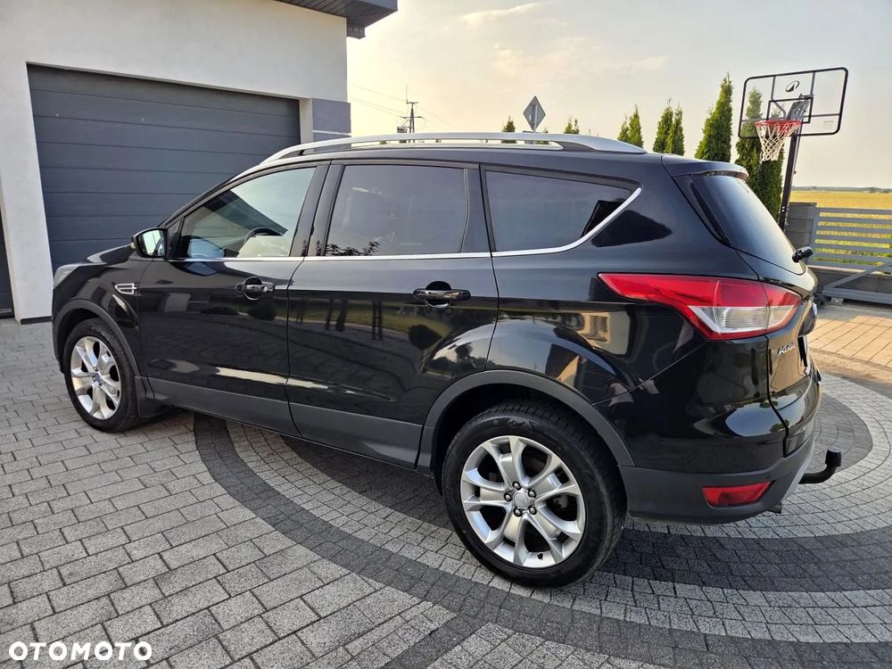 Ford Kuga - 10
