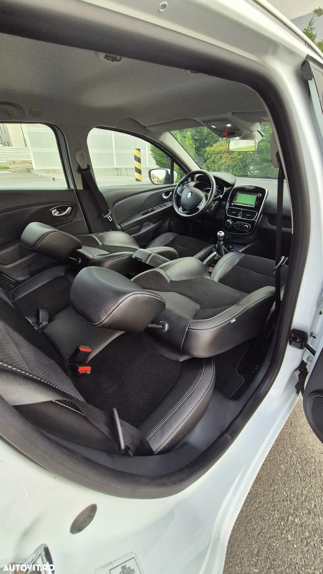 Renault Clio - 16