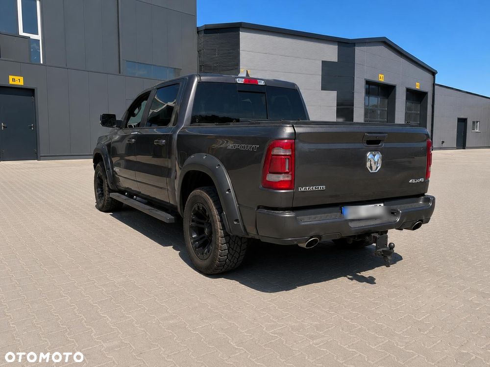 Dodge RAM 5.7 4x4 - 3