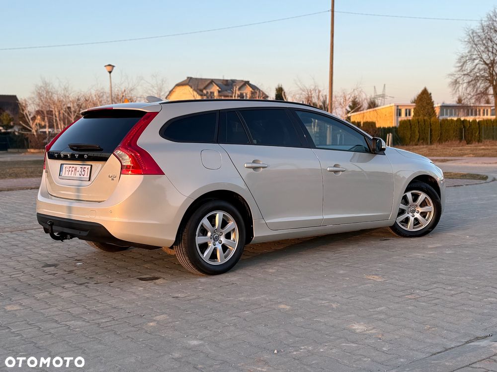 Volvo V60 D3 Summum - 21