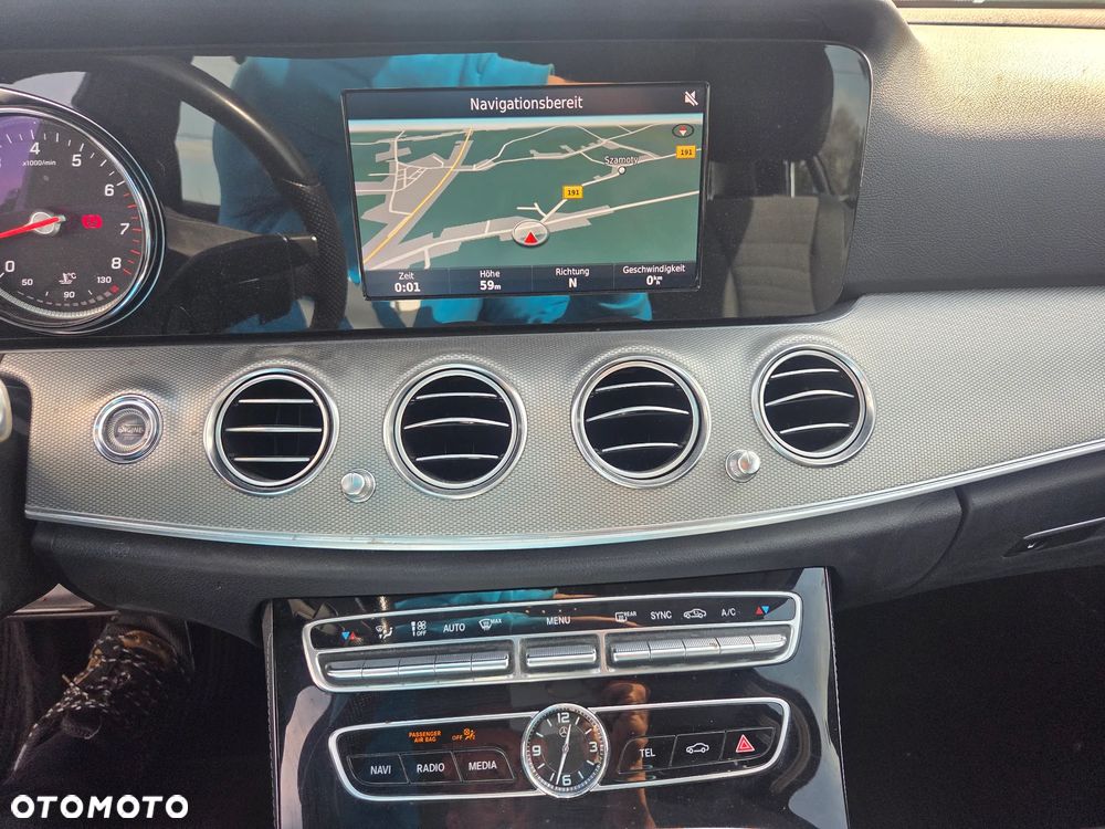 Mercedes-Benz Klasa E - 13