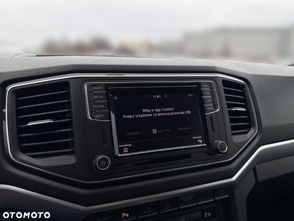 Volkswagen Amarok - 23