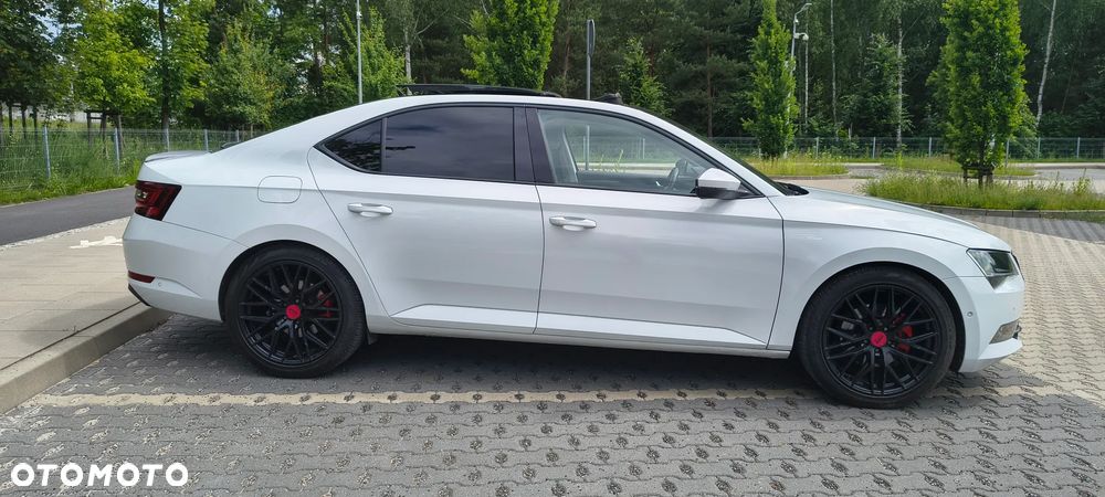 Skoda Superb 2.0 TDI L&K DSG - 3
