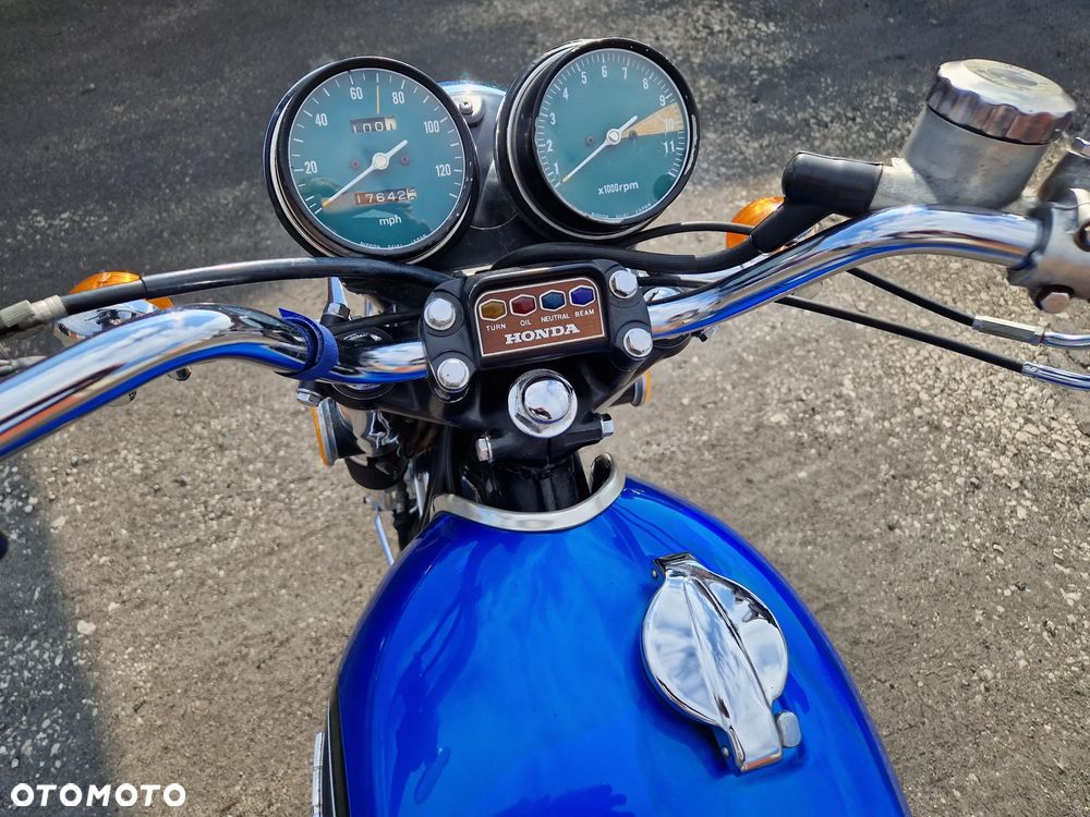 Honda CB - 11