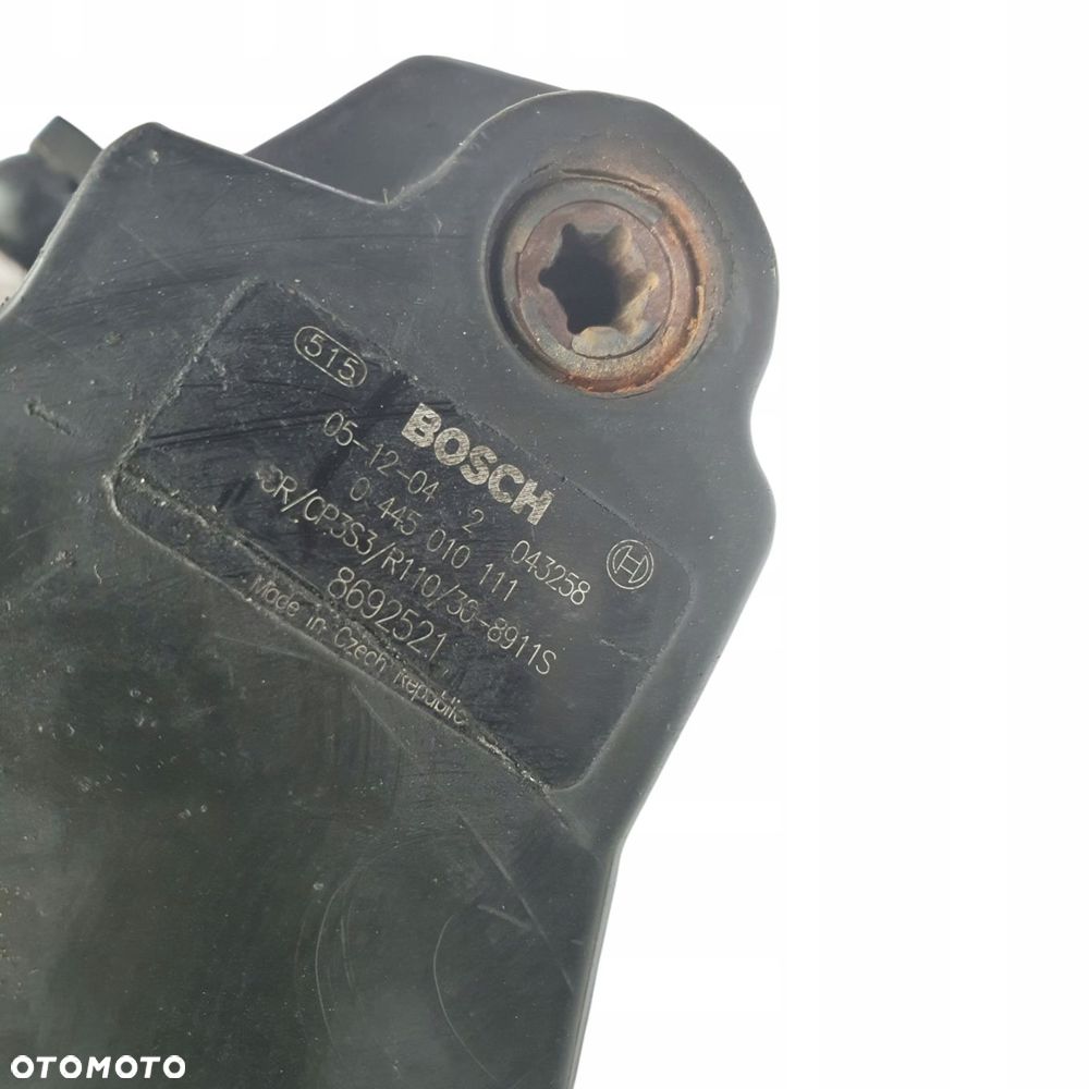 POMPA WTRYSKOWA Volvo V70 II S60 2.4 D5 0445010111 8692521 - 2