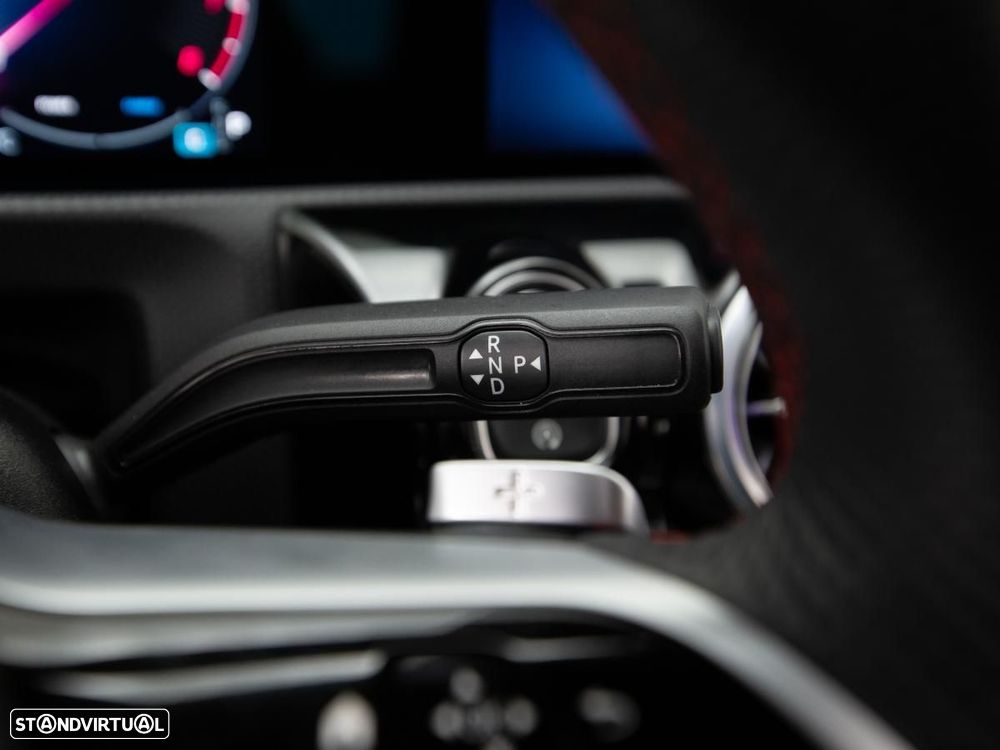 Mercedes-Benz A 200 7G-DCT AMG Line Advanced Plus - 20