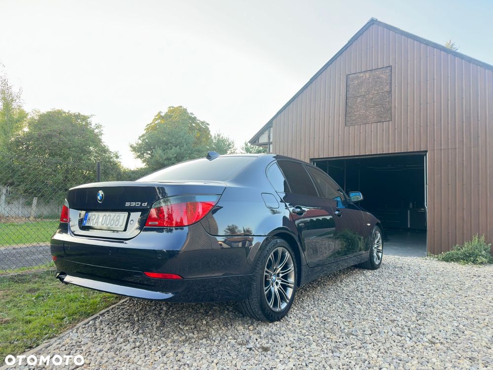 BMW 5 Series 2003 photo 4