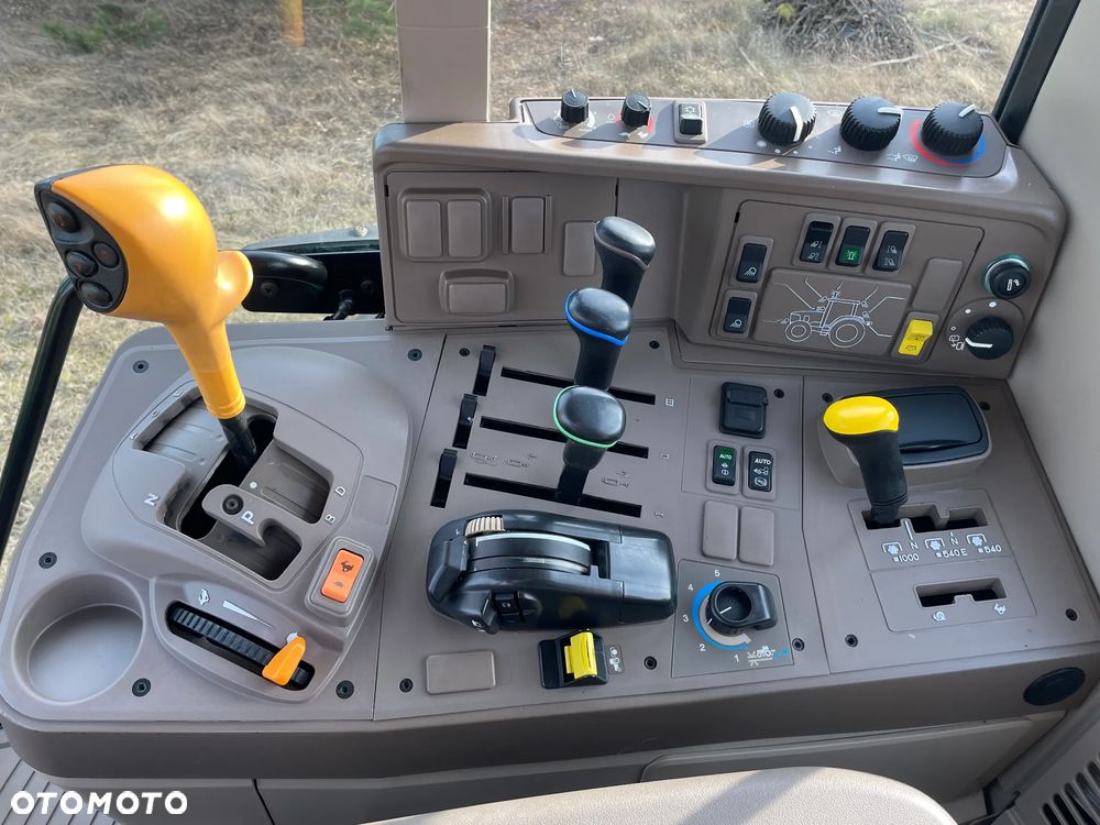 John Deere 6155M - 26