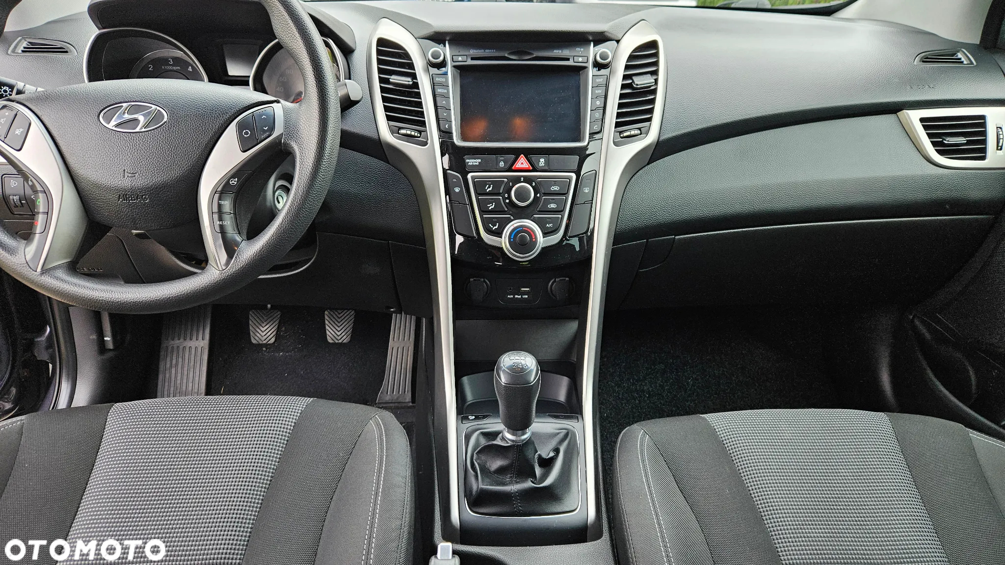 Hyundai i30 1.6 CRDi BlueDrive Premium - 13