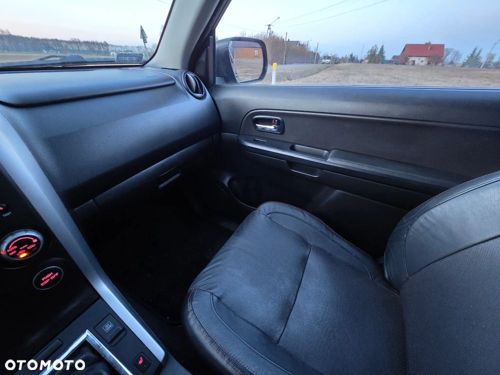 Suzuki Grand Vitara 1.9 DDiS Comfort - 17