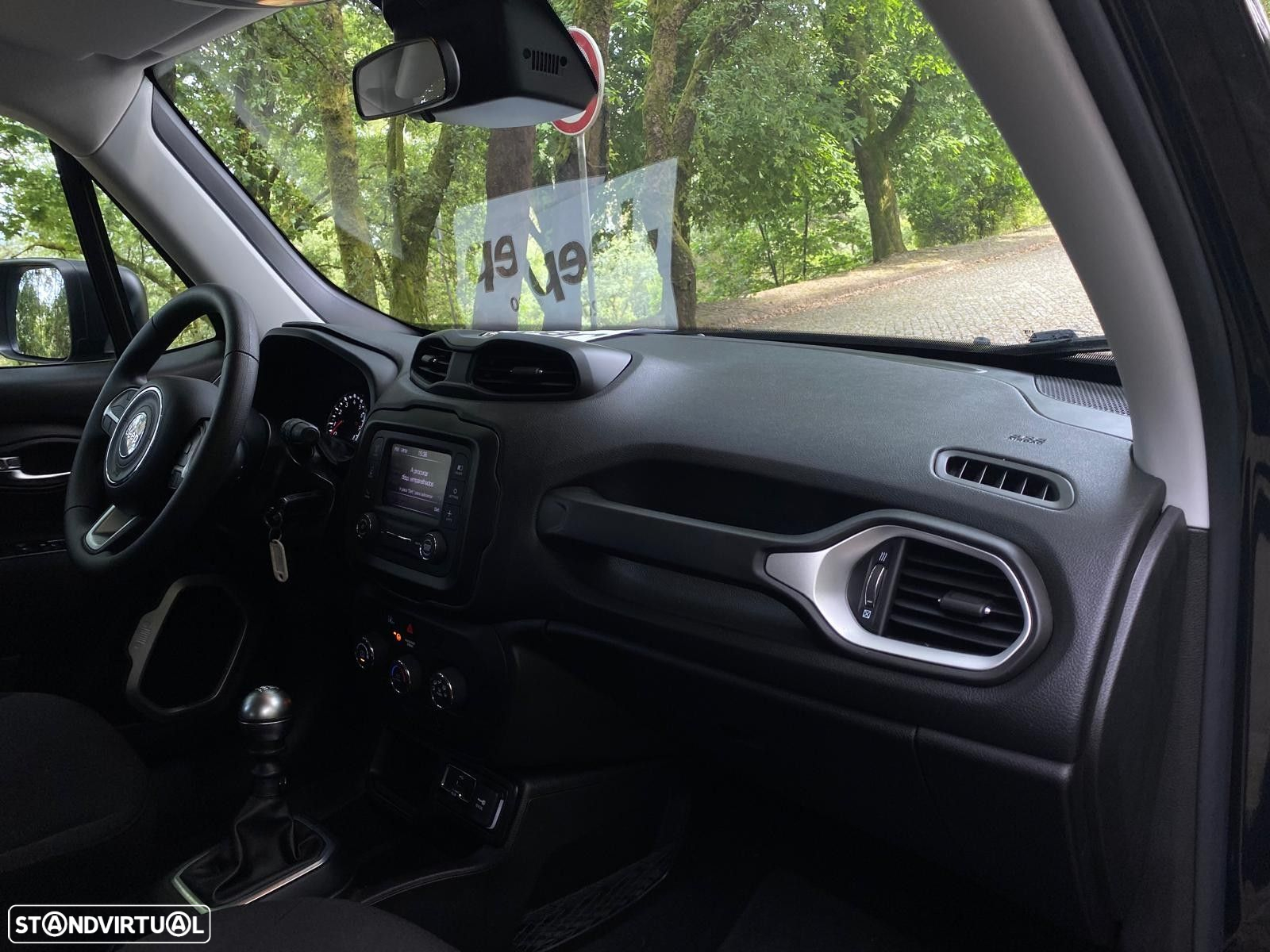 Jeep Renegade - 27