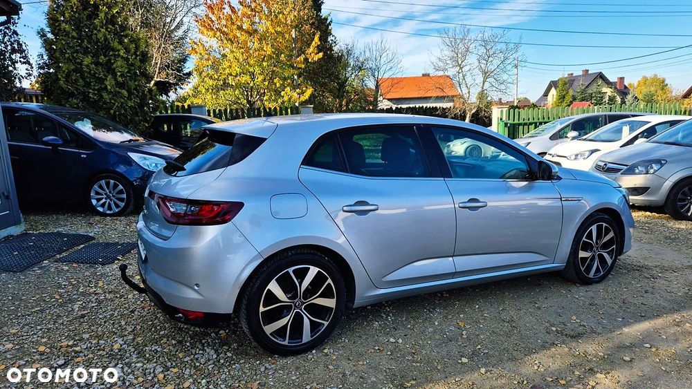 Renault Megane ver-1-3-tce-fap-r-s-line - 13