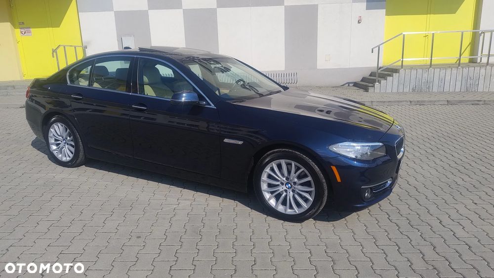 BMW Seria 5 528i xDrive Luxury Line - 4
