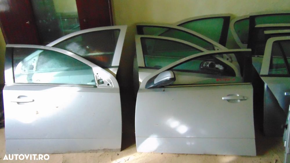 Usa/Usi/Portiere Opel Astra H Fata-spate,stanga-dreapta hachback-break an 2004-2010 - 2