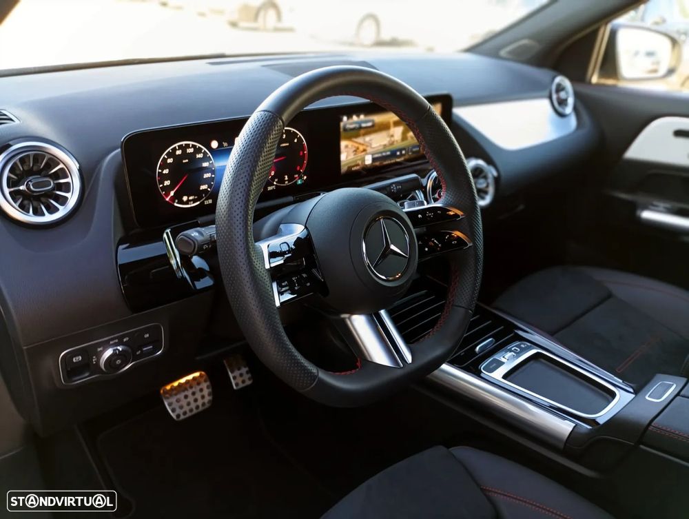 Mercedes-Benz GLA 180 d 8G-DCT AMG Line Advanced Plus - 2