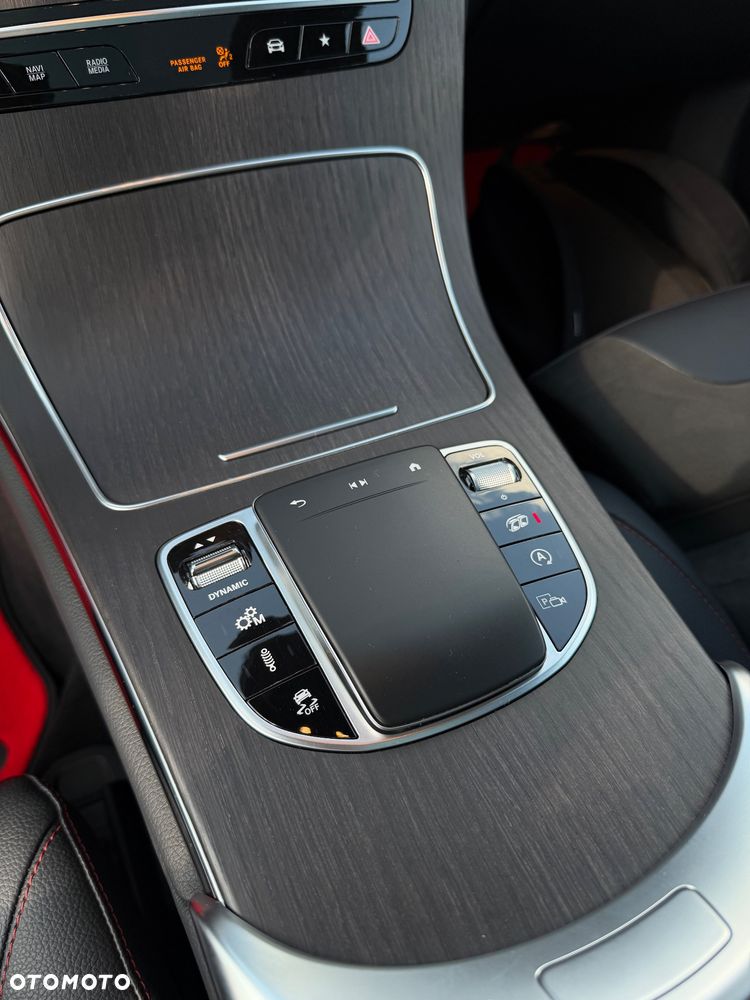 Mercedes-Benz GLC - 28