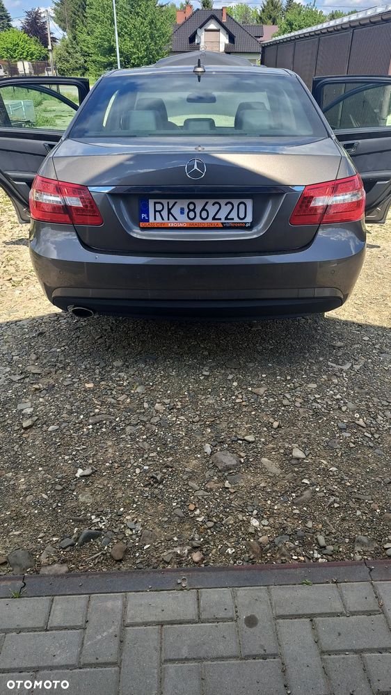 Mercedes-Benz Klasa E 220 CDI BlueEff Avantgarde - 8