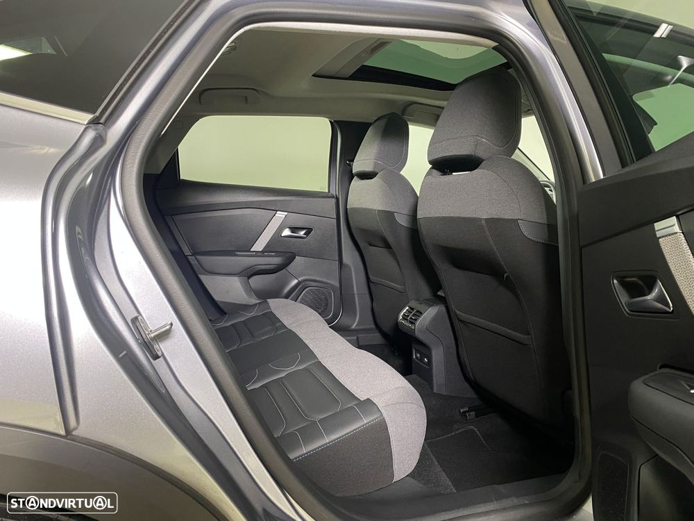 Citroën C4 X 1.2 PureTech Max EAT8 - 19