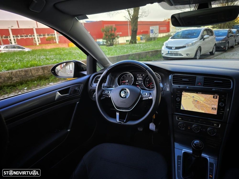 VW Golf 1.0 TSI Life - 19
