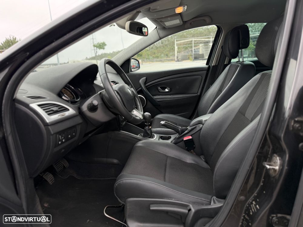 Renault Mégane 1.5 dCi Dynamique Luxe - 12