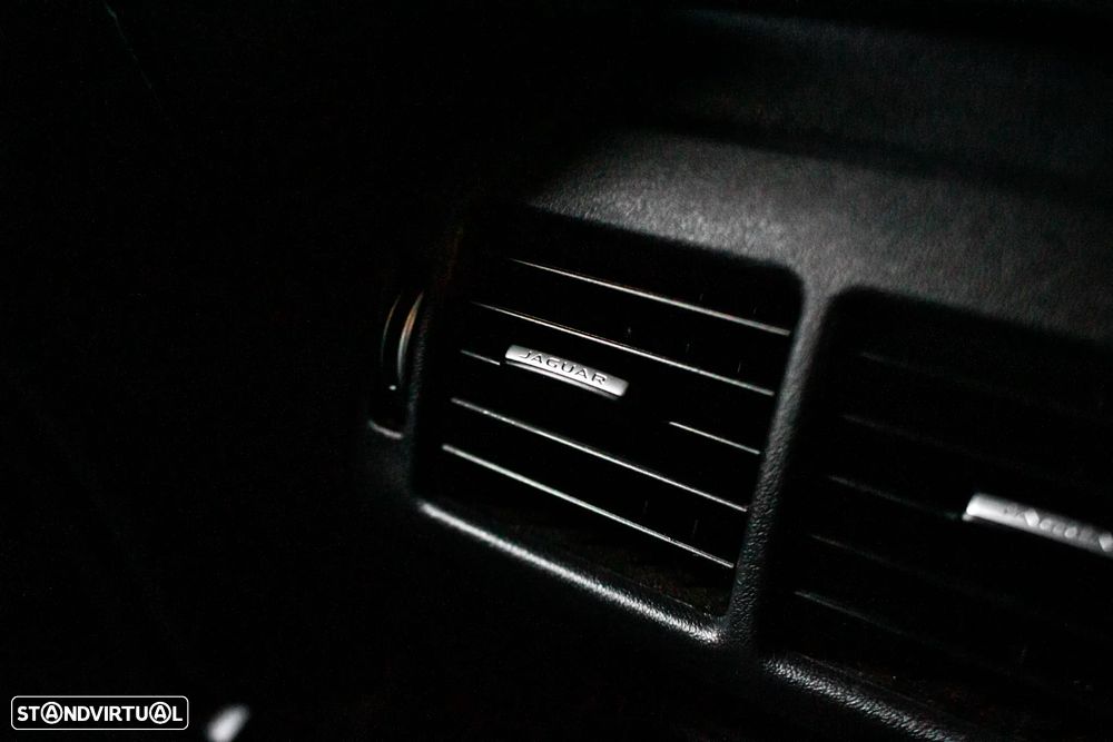 Jaguar F-Pace 20d Aut. Prestige - 41