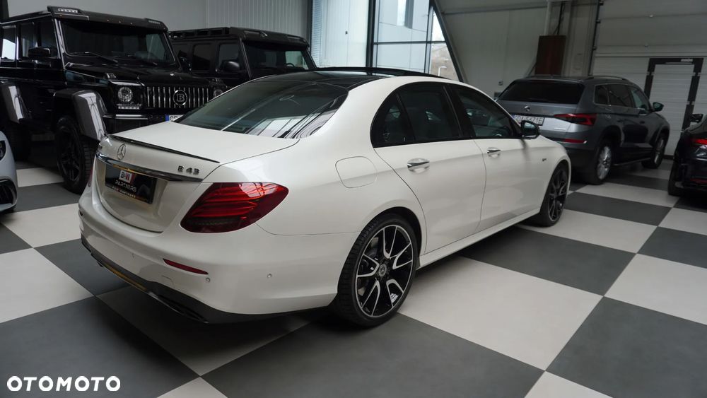 Mercedes-Benz Klasa E - 15