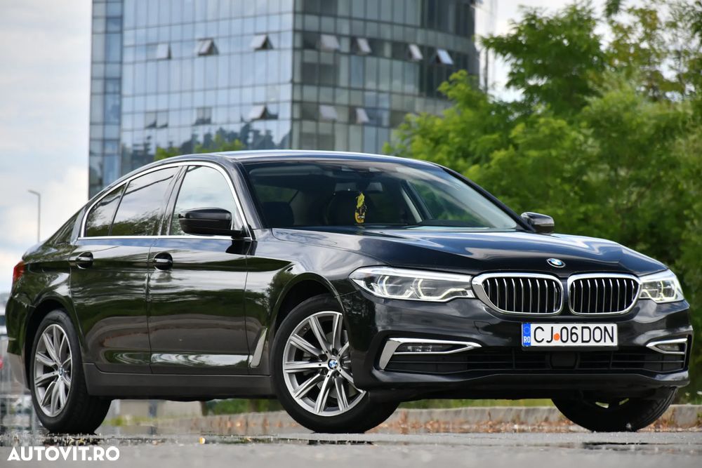 BMW Seria 5 520d xDrive Aut. Luxury Line - 2