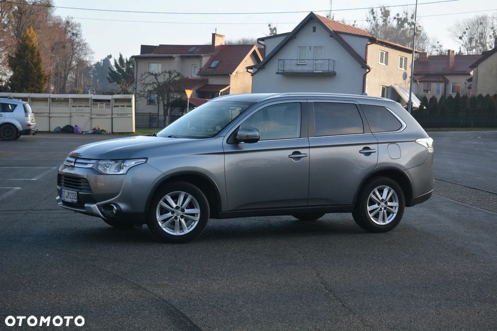 Mitsubishi Outlander - 18