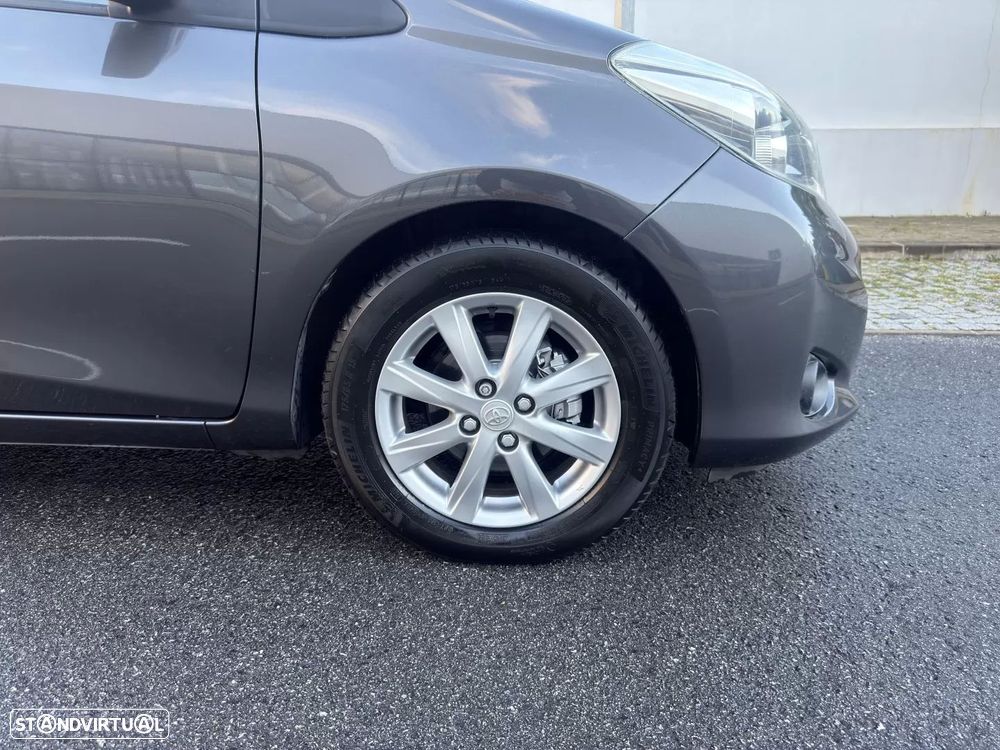 Toyota Yaris 1.4 D-4D Comfort 99g - 16