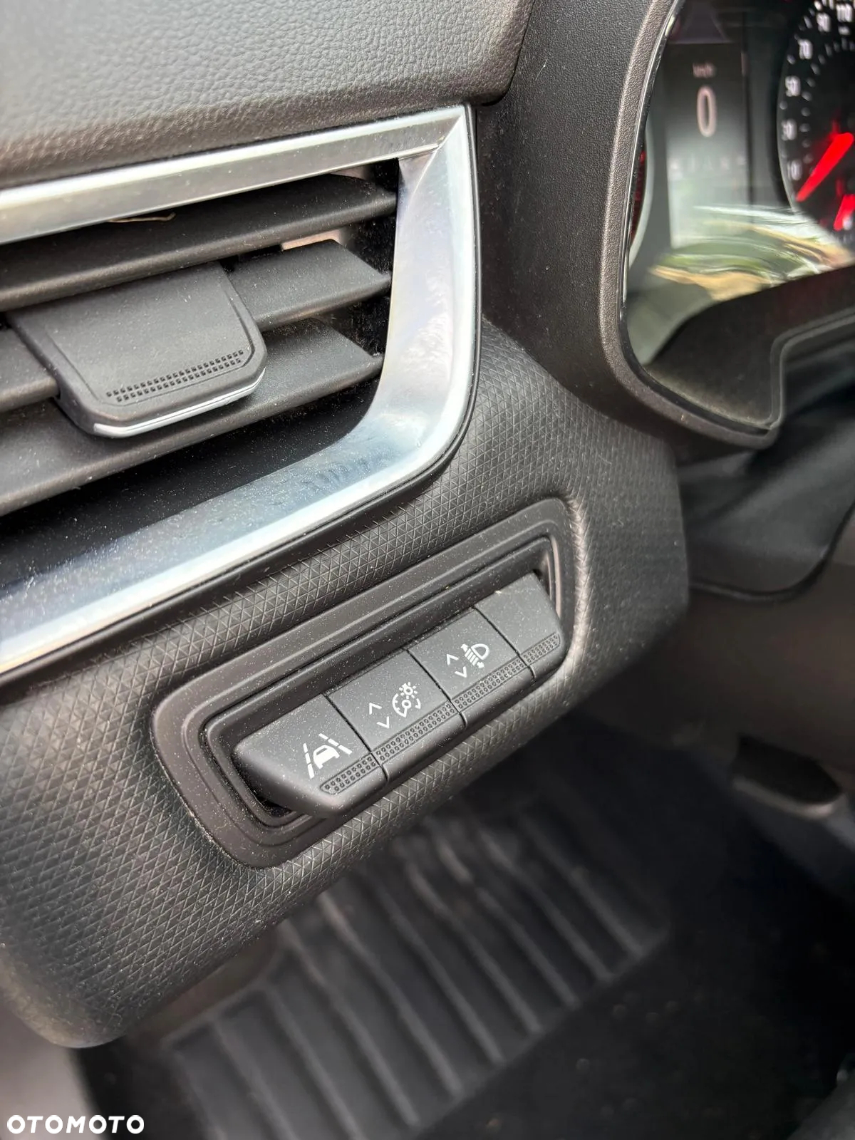 Renault Clio 1.0 TCe Evolution - 19