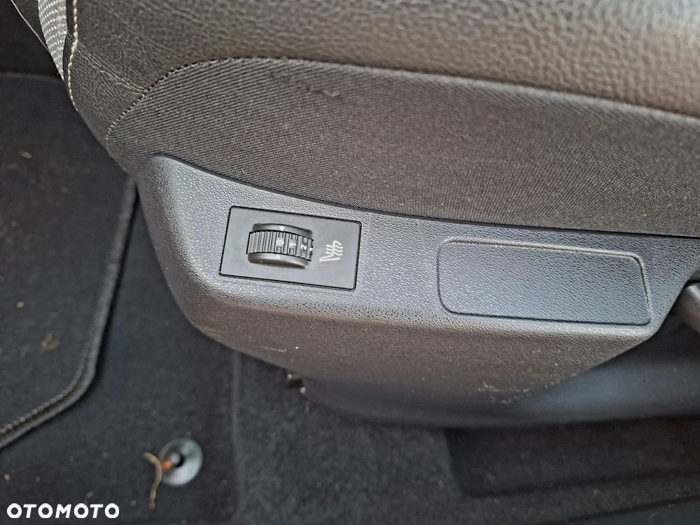 Citroën DS4 1.6 e-HDi SoChic MCP - 10