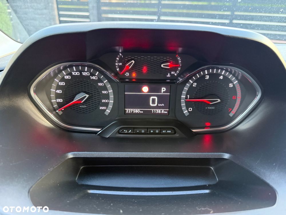 Peugeot Rifter 130 L1 EAT8 GT - 21
