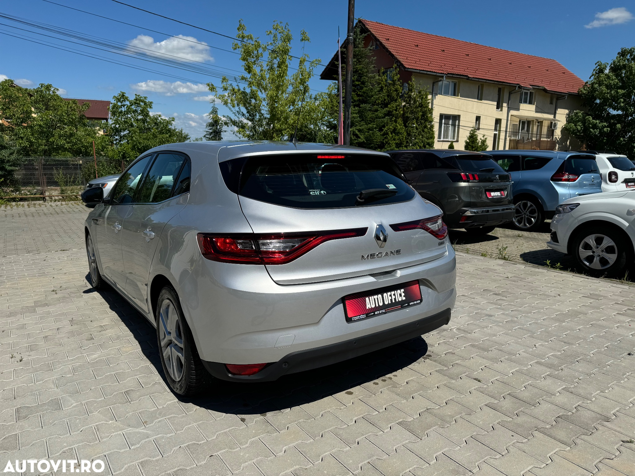 Renault Megane BLUE dCi Zen - 5