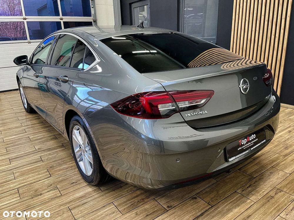 Opel Insignia - 10