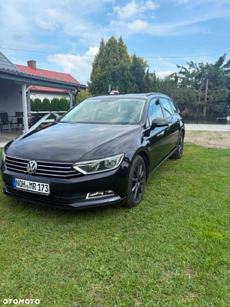 Volkswagen Passat - 2