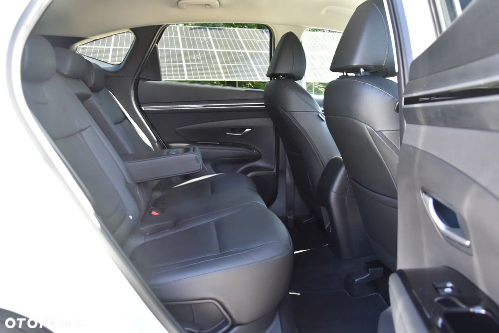 Hyundai Tucson 1.6 CRDi 48V-Hybrid 2WD DCT Prime - 11