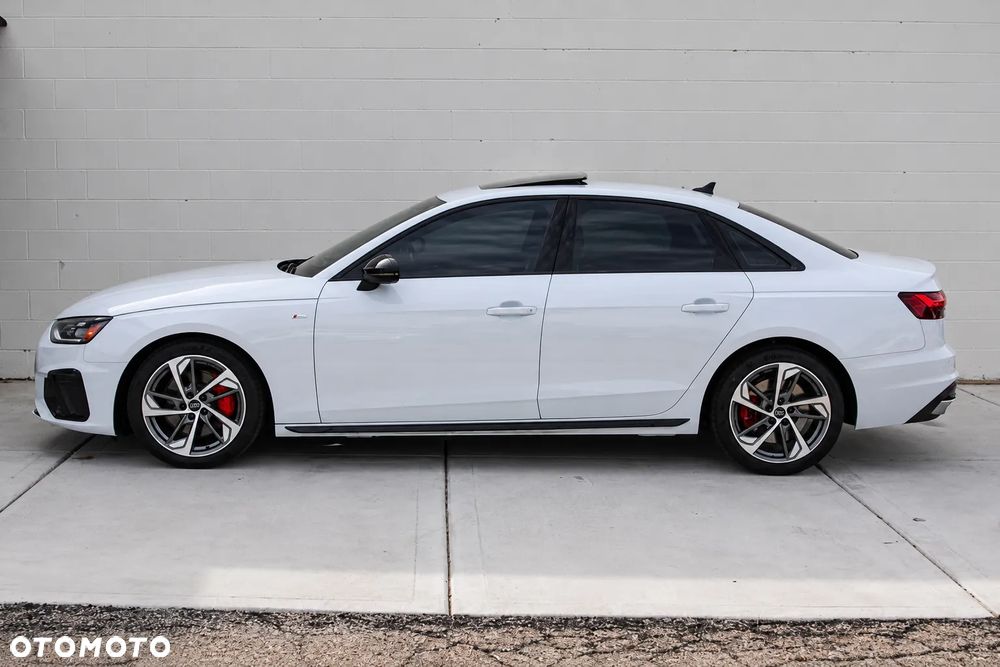 Audi A4 2022 photo 4
