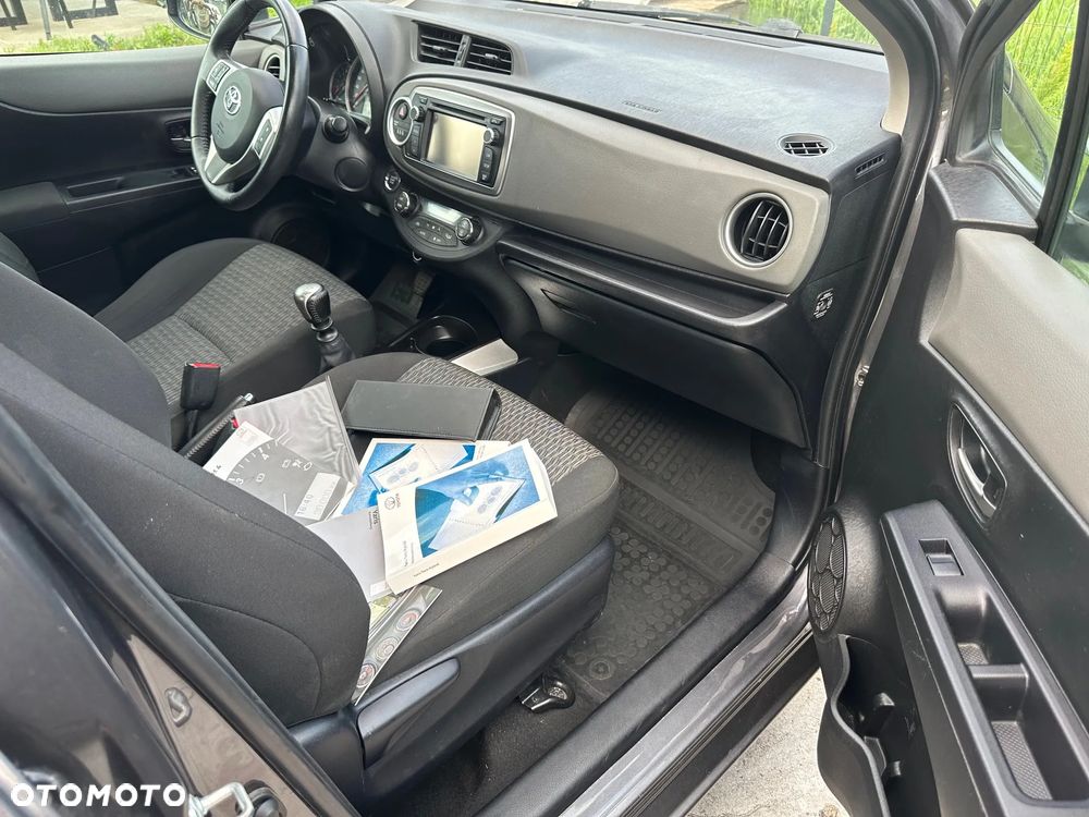 Toyota Yaris 1.33 VVT-i Edition 2014 - 14