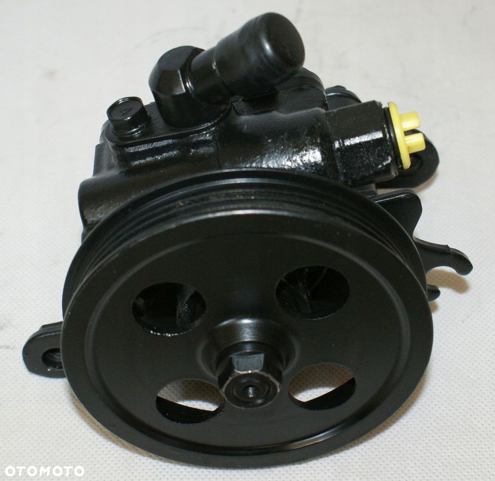 POMPA WSPOMAGANIA LEXUS RX300 TOYOTA CAMRY 3.0 V6 - 5